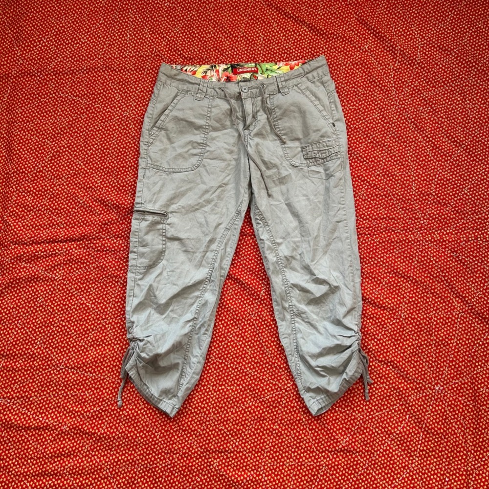 Unionbay Womens Cargo Capri Pants Size 7 Gray Cinched Hem Y2K Gorpcore Twee